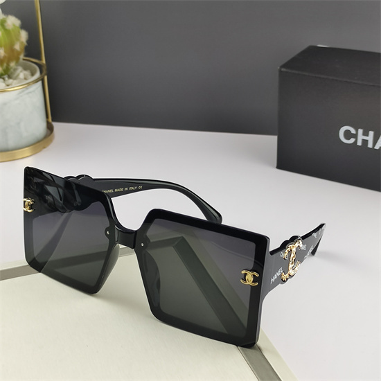 Chanel Sunglass AA 006